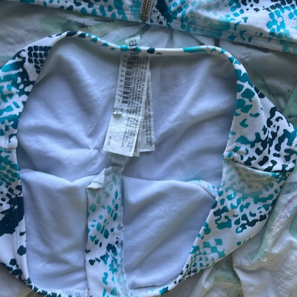 Large forever 21 binki worn once tops and bottom - Picture 3 of 3